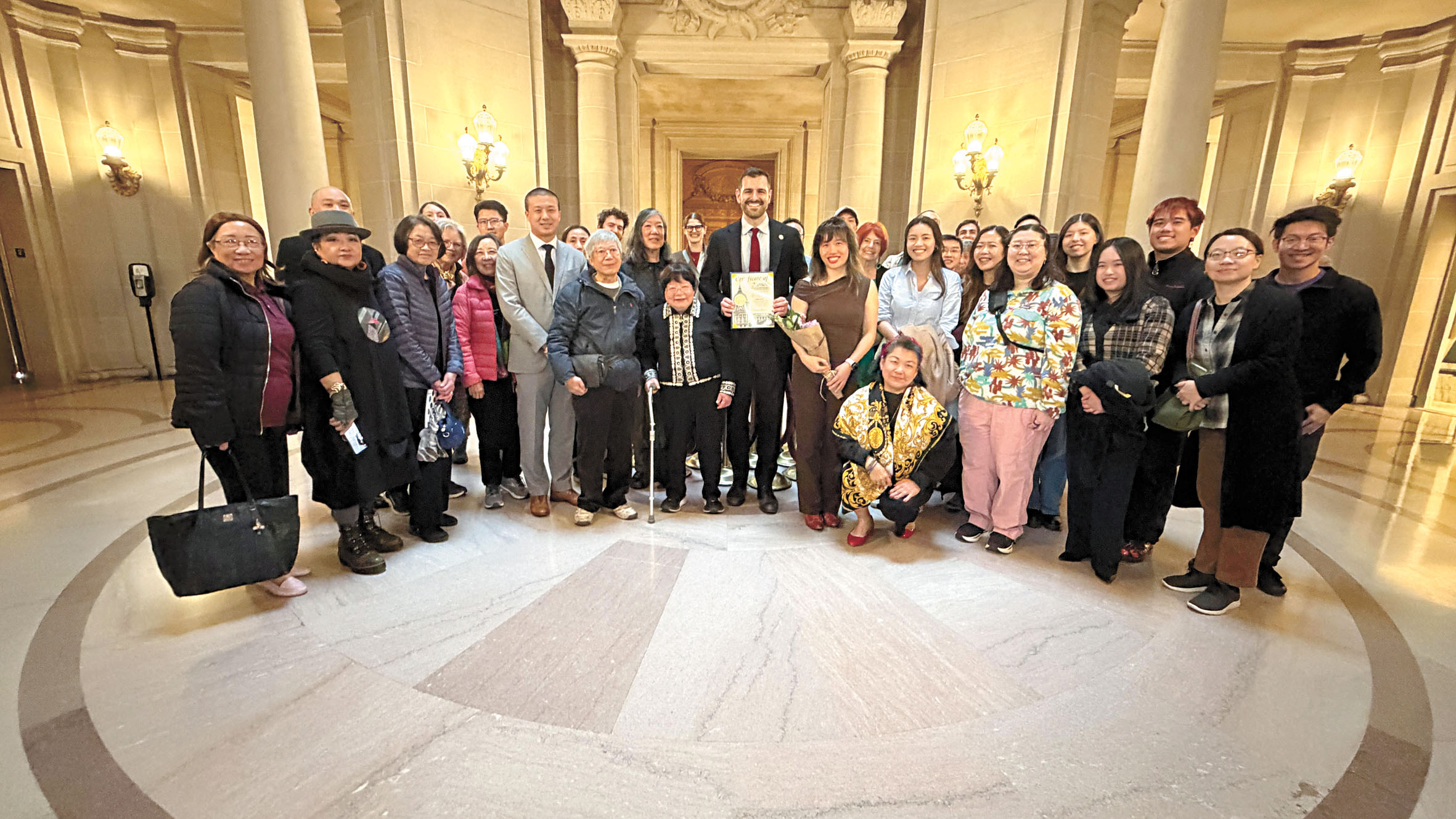 粵語教師余天璇獲市參事會表揚