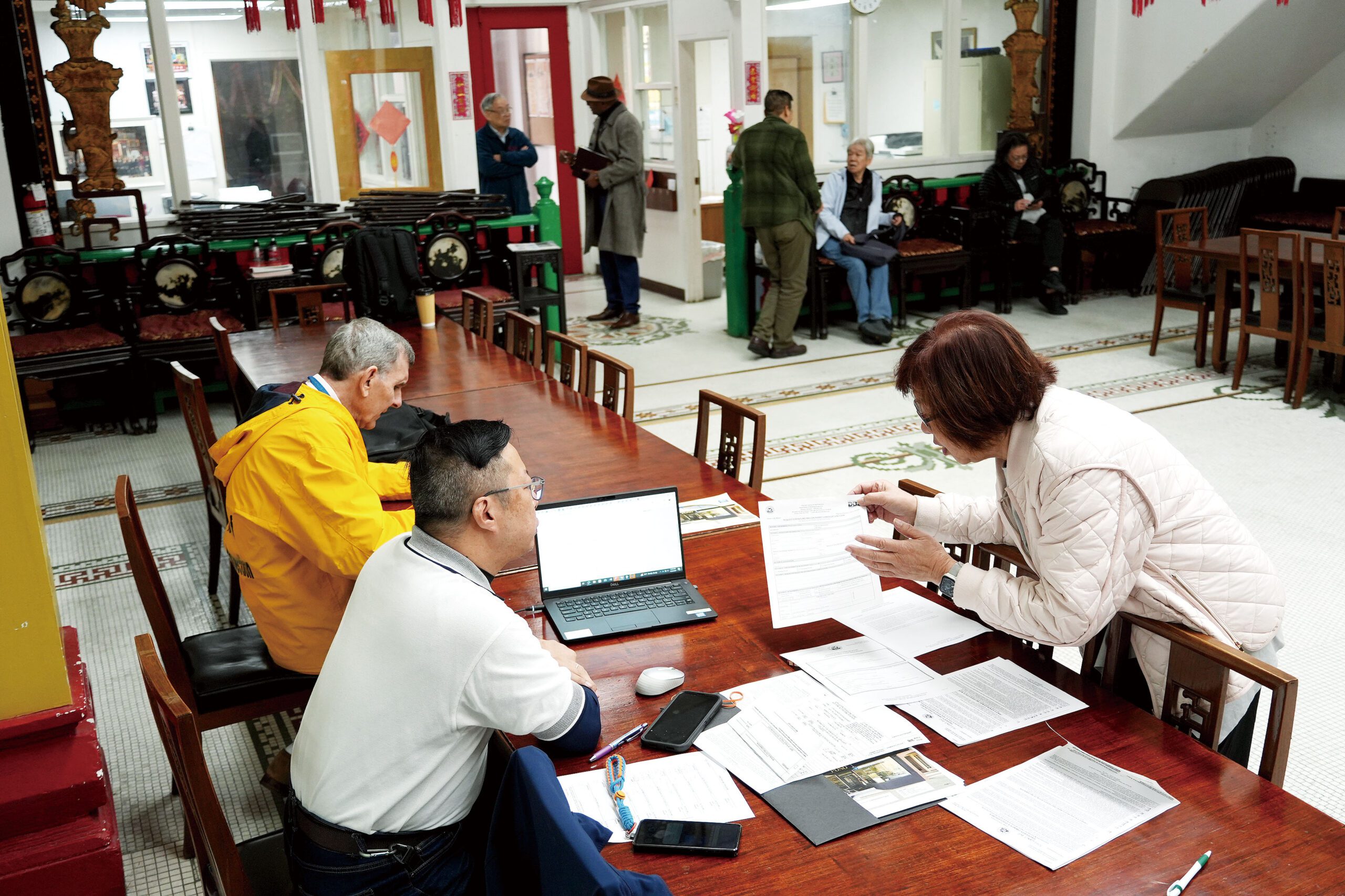 中華總會館20日舉行遮陽蓬與安全門合法化工作坊。記者黃偉江攝