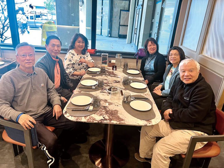 灣區華人寫作協會  新年度理事會選出