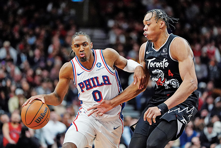 馬克西（左）是76人復仇速龍的頭號功臣。美聯社