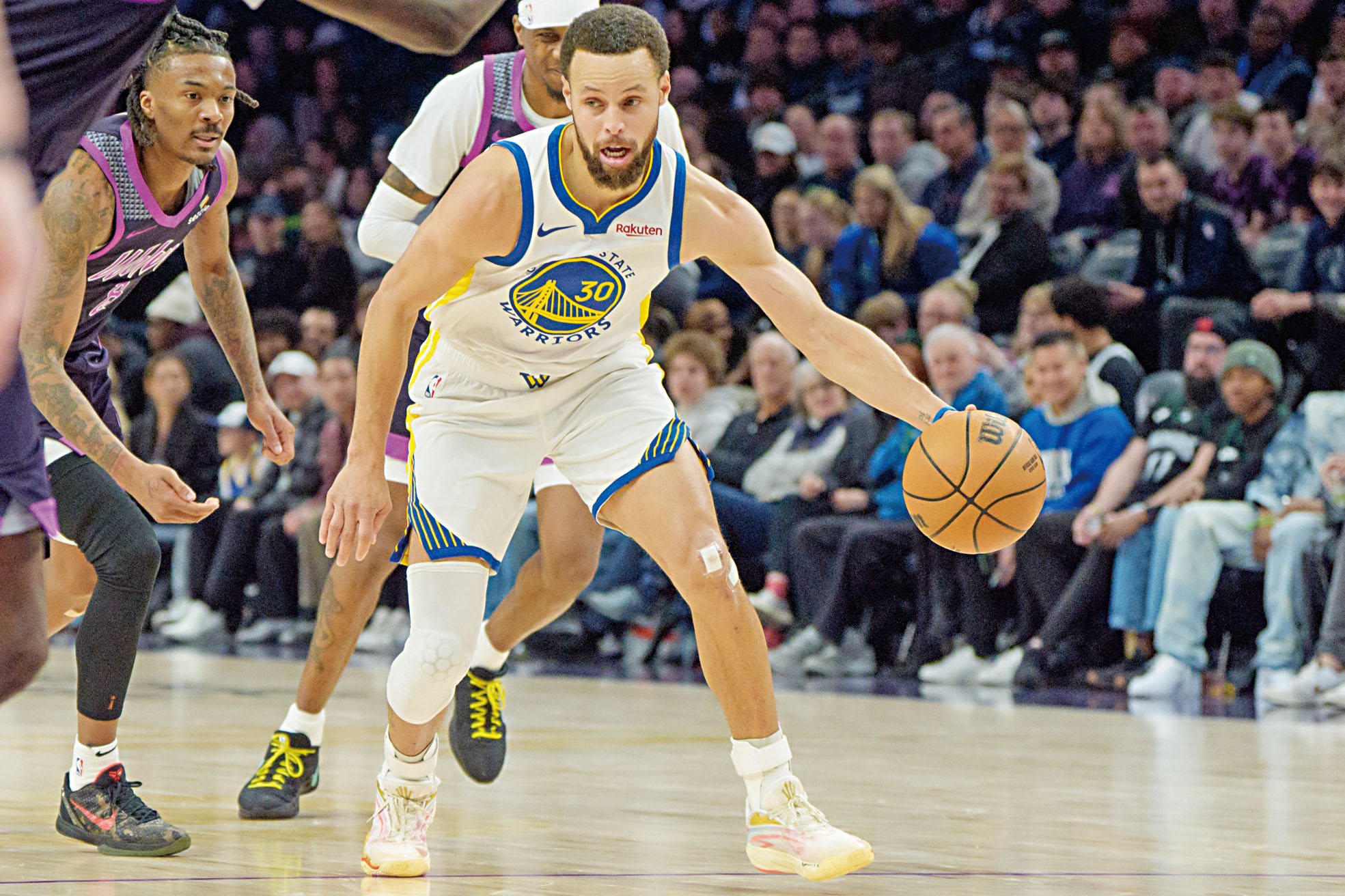 勝利喜悅難掩哀傷