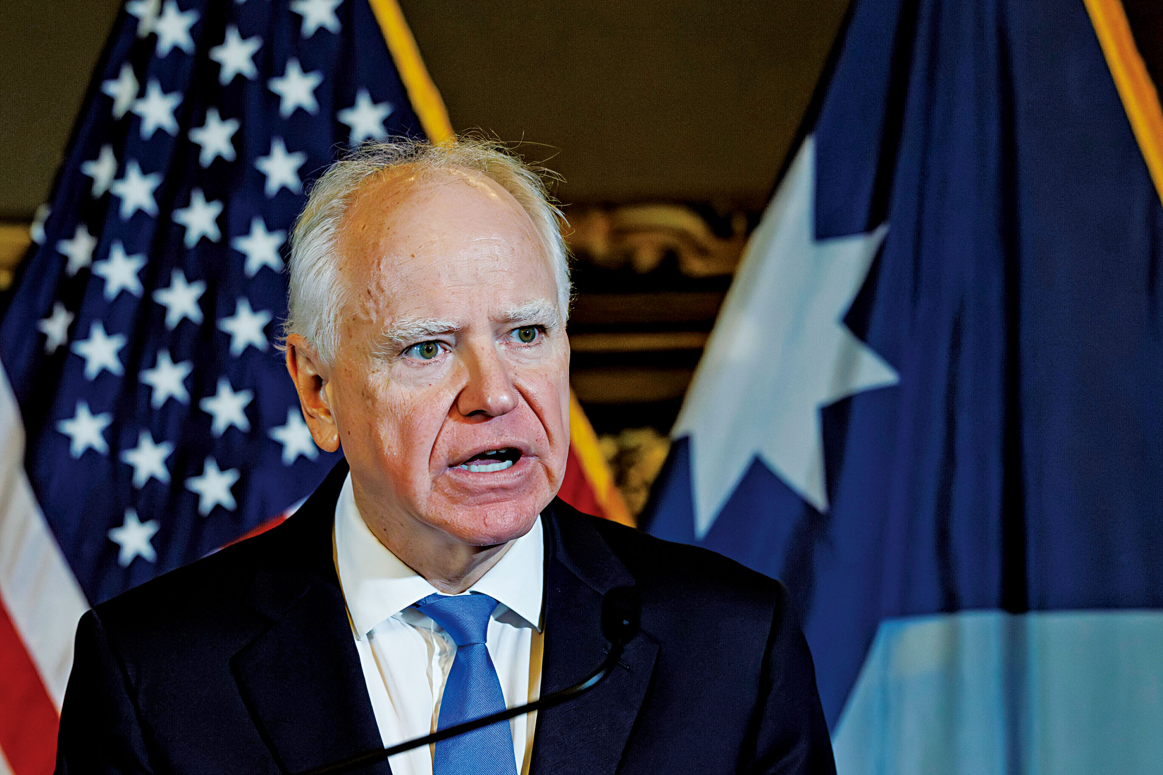 明尼蘇達州社會福利計劃的欺詐醜聞不斷擴大，州長沃爾茲宣佈放棄角逐第三個任期。美聯社