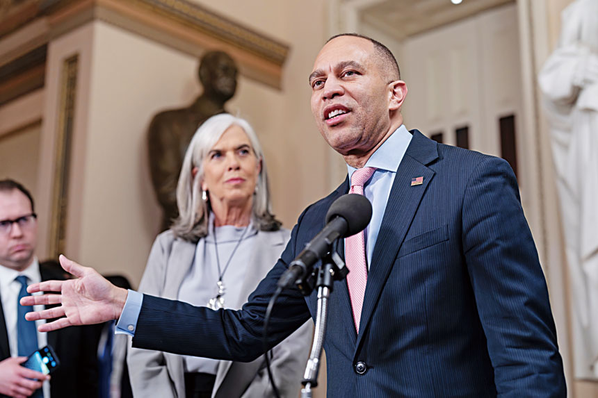 眾議院通過延續健保補貼法案 17共和黨議員倒戈支持