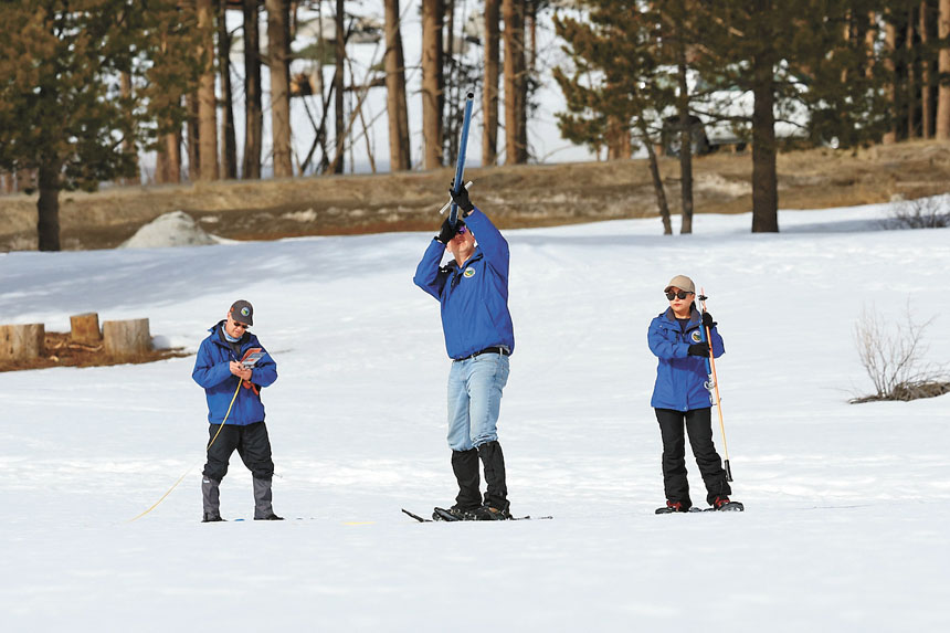 水資源局勘察人員1月30日進行本季第二次積雪調查。加州水資源局
