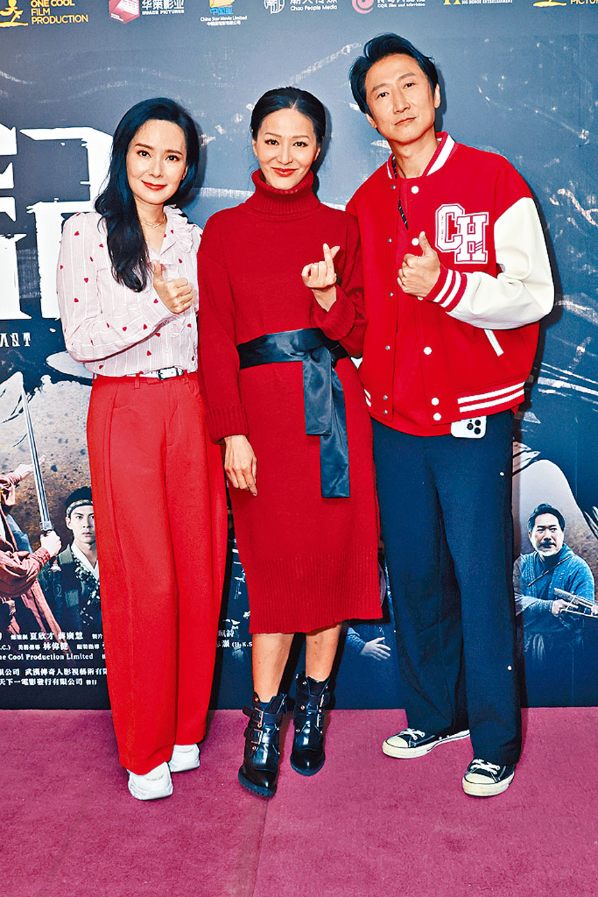 滕麗名（中）、郭羨妮（左）及洪天明亮相《尋秦記》慶功宴。