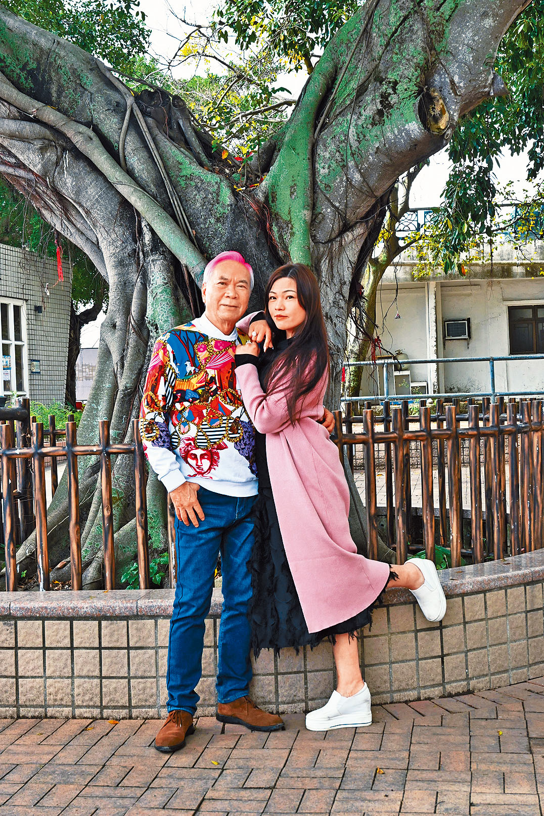 李龍基坦承為王青霞打官司，花費大量金錢。