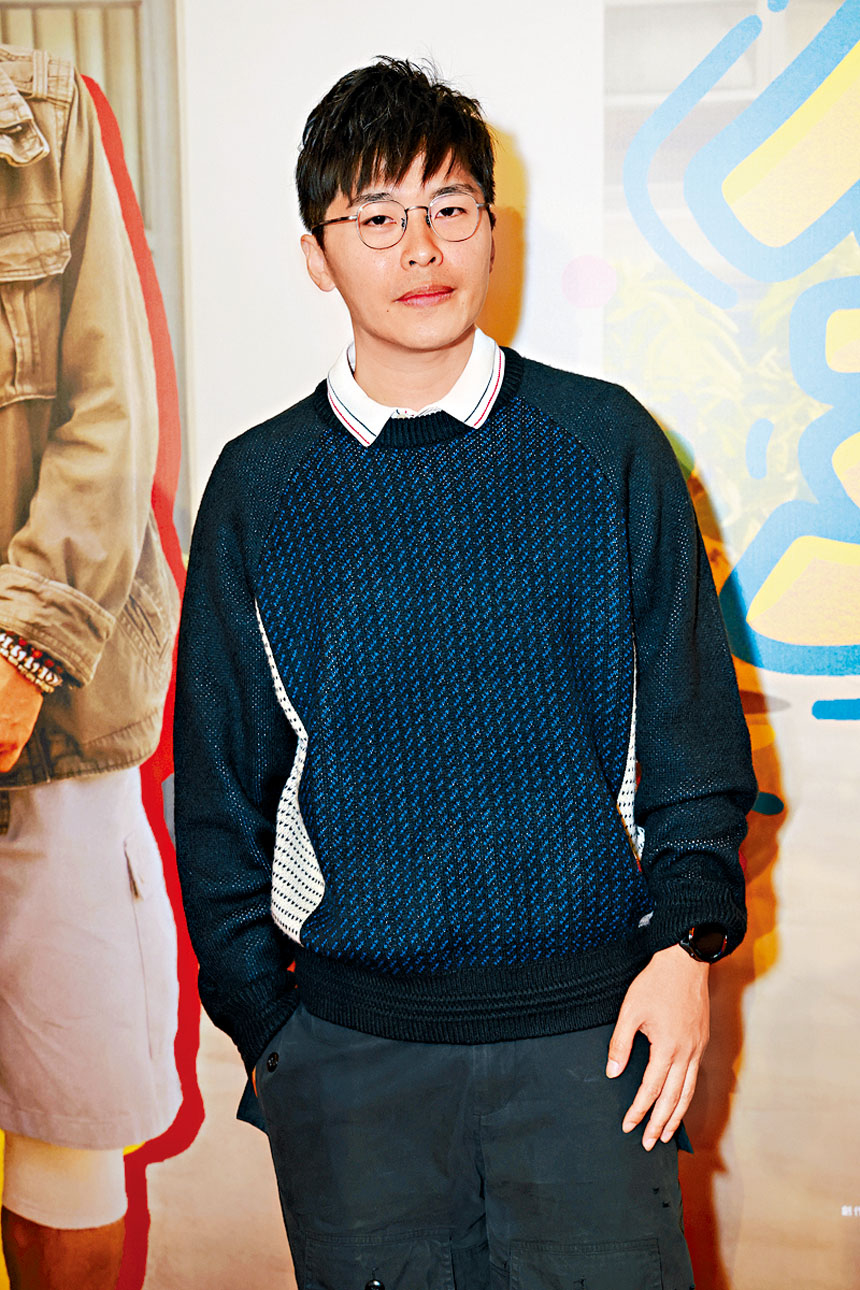 游學修否認被封殺 獲贈吉祥物公仔遭沒收