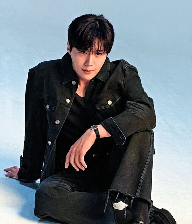 金宣虎終於透過經理人公司Fantagio，就逃稅爭議發表道歉聲明。