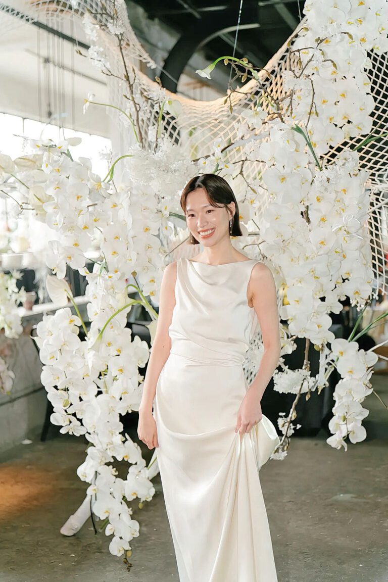 池文慧在婚禮上露出了幸福的笑容。網上圖片