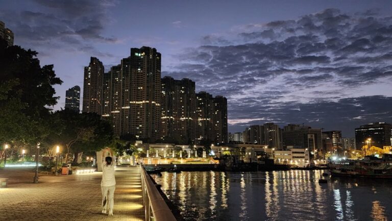 天氣速報｜今早低見14°C 情人節回暖最高24°C 農曆新年暖笠笠