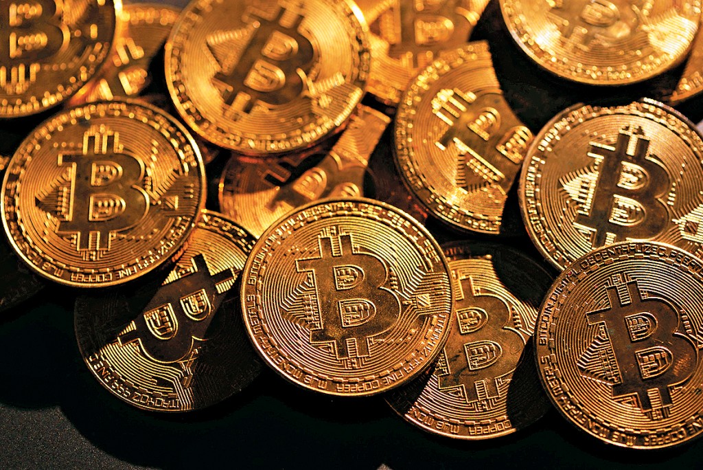 馬來西亞爆警界醜聞！7警深夜闖民宅勒索中國遊客，強迫轉賬40萬加密貨幣