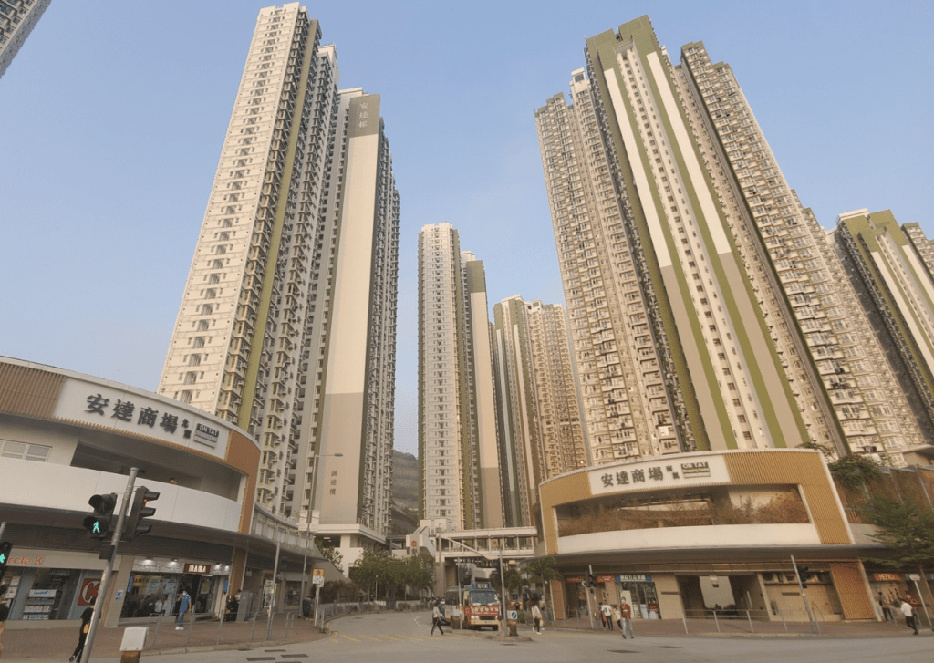 秀茂坪安達邨男子墮樓亡 現場檢獲遺書