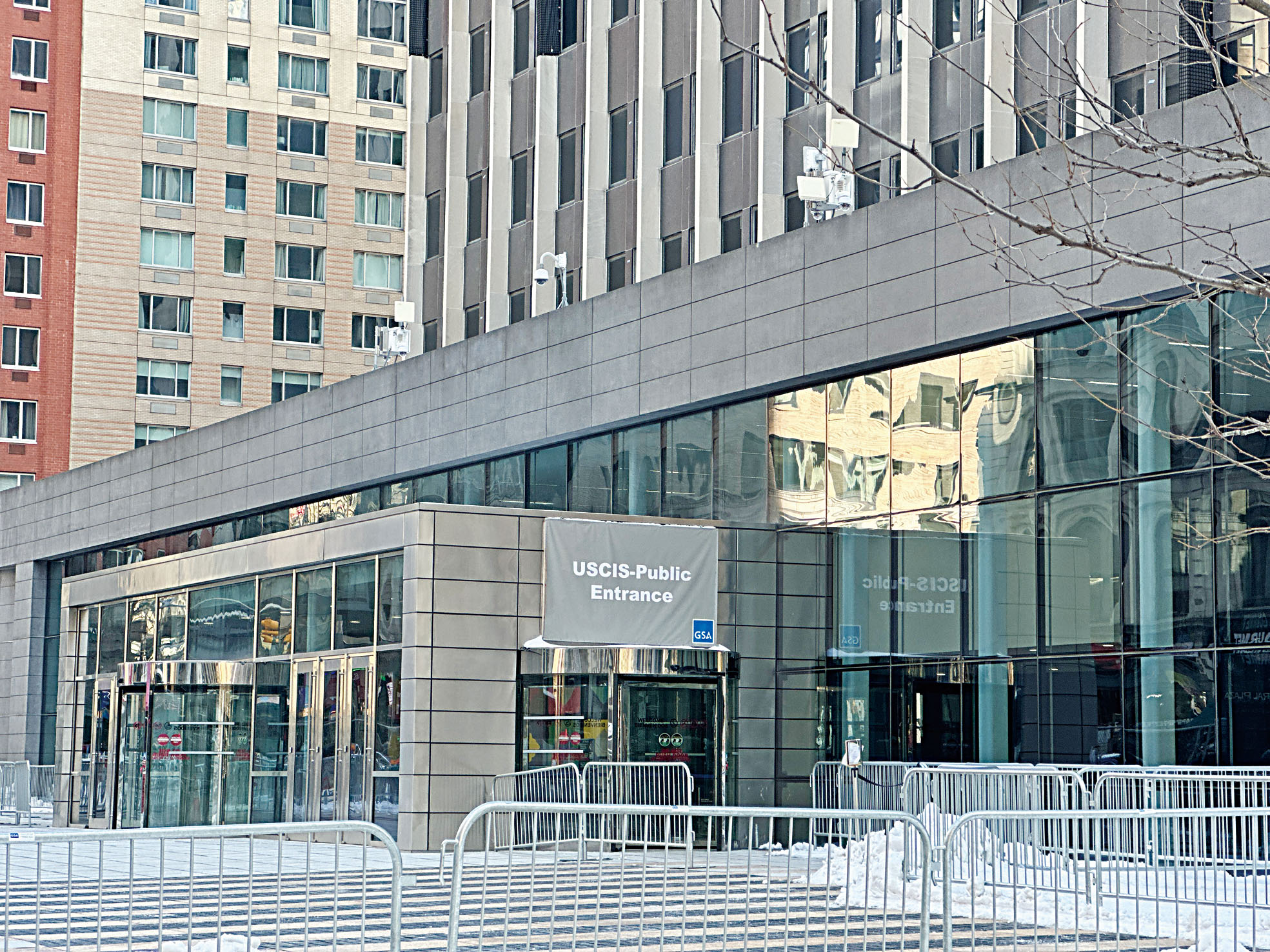 紐約市移民局。