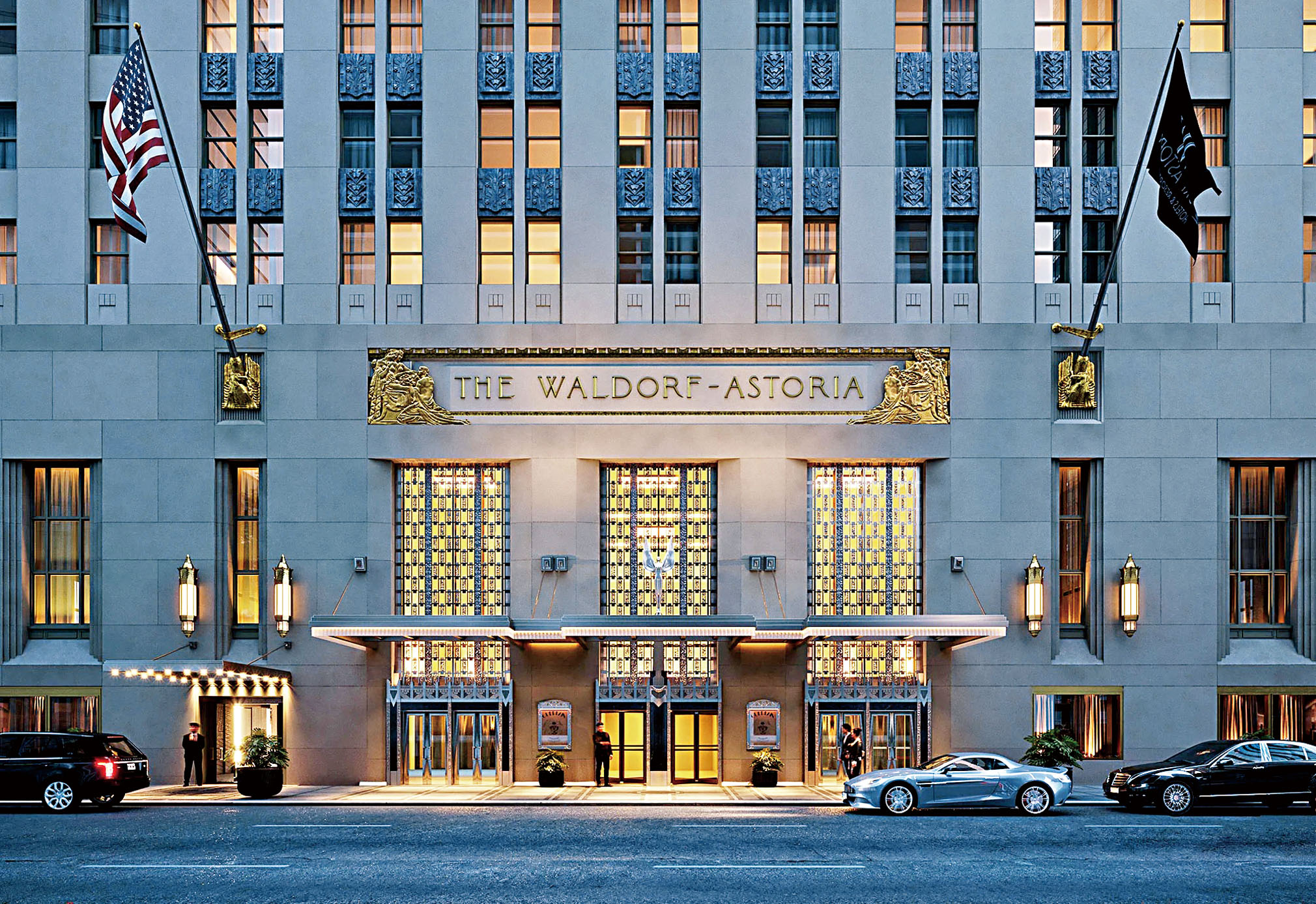 中國業主安邦保險集團為此次翻修投入約20億美元，紐約市華爾道夫酒店完成多年翻修後將上市出售。