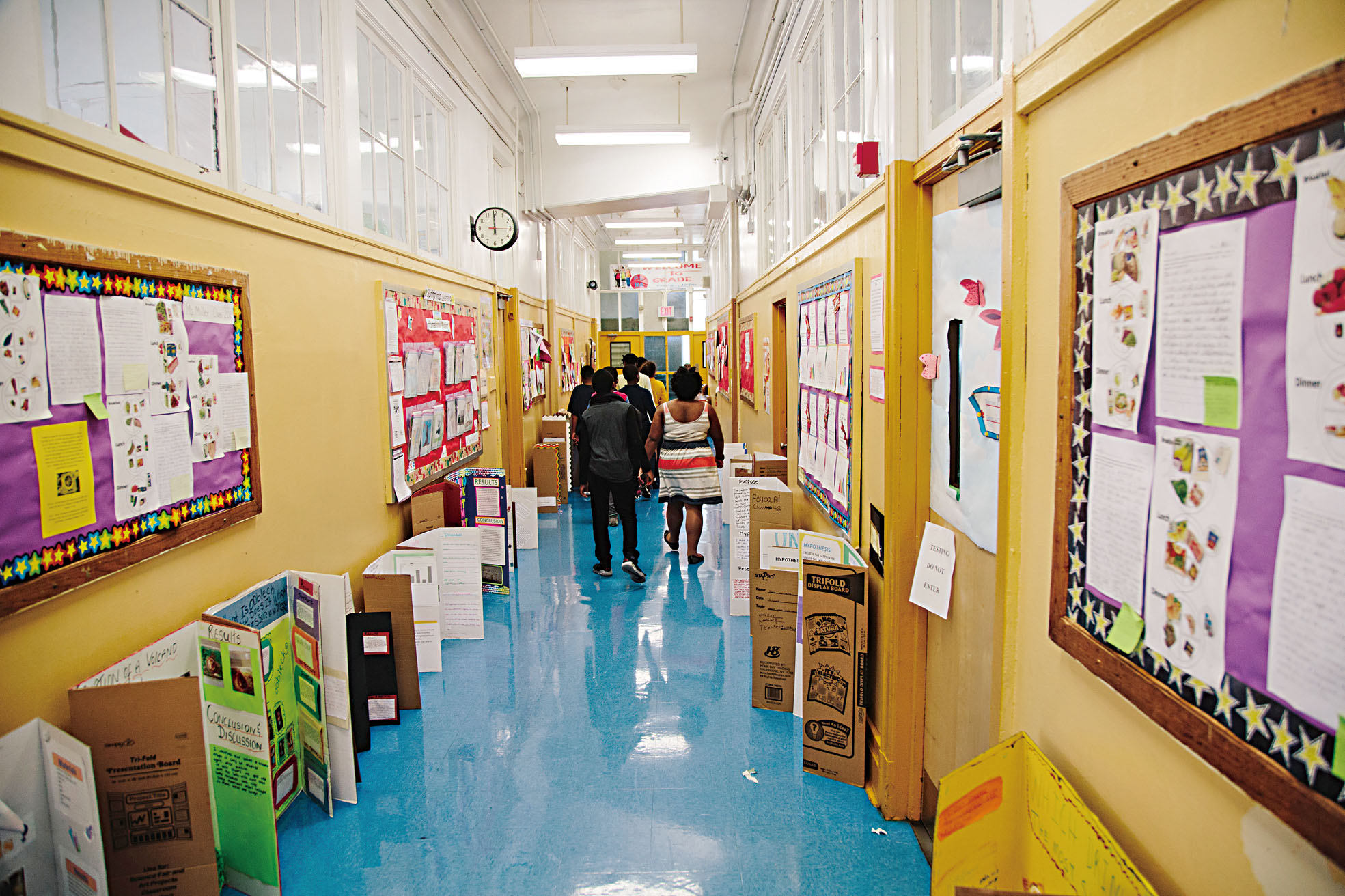 州法規定紐約市公校班級人數需降至25人或以下，合規期限僅剩兩年。 Elizabeth D. Herman/紐約時報