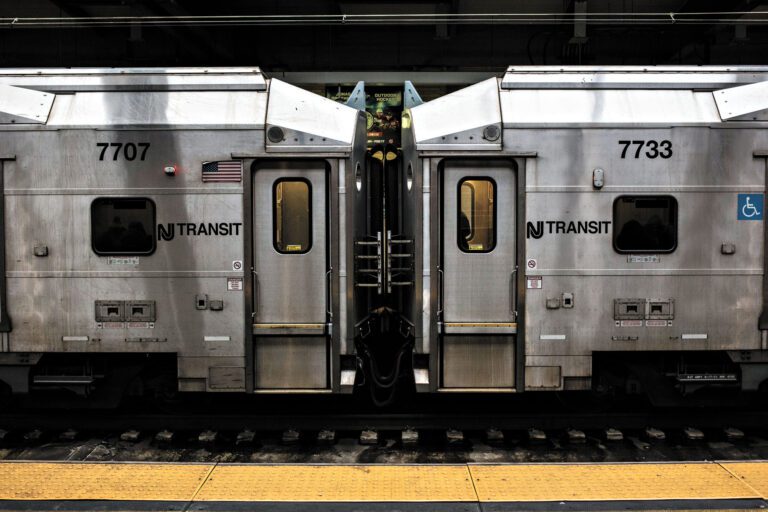 新州捷運局發言人回應稱，新查票計劃以安全為首要考量。 Bryan Anselm/紐約時報