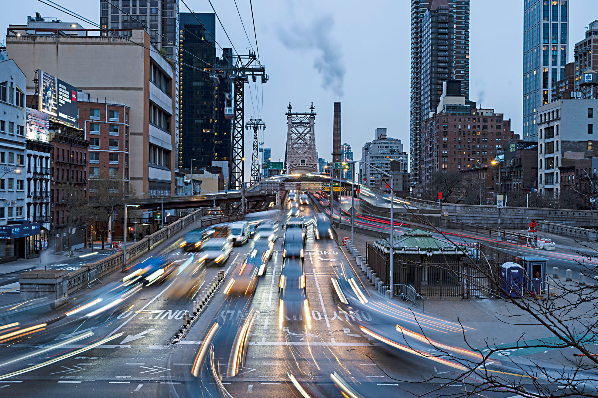 擁堵費計劃在扣除開支後，首年產生了超過5.62億元的淨收入。 Karsten Moran /紐約時報