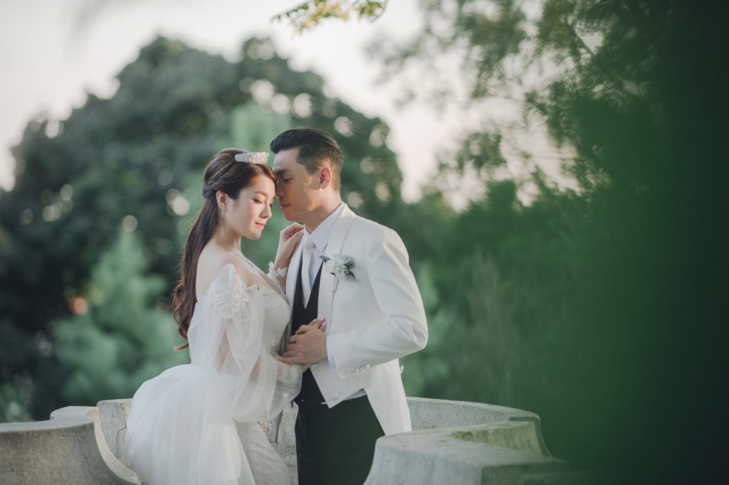 苟芸慧與陸漢洋於2018年9月18日在加拿大註冊結婚。