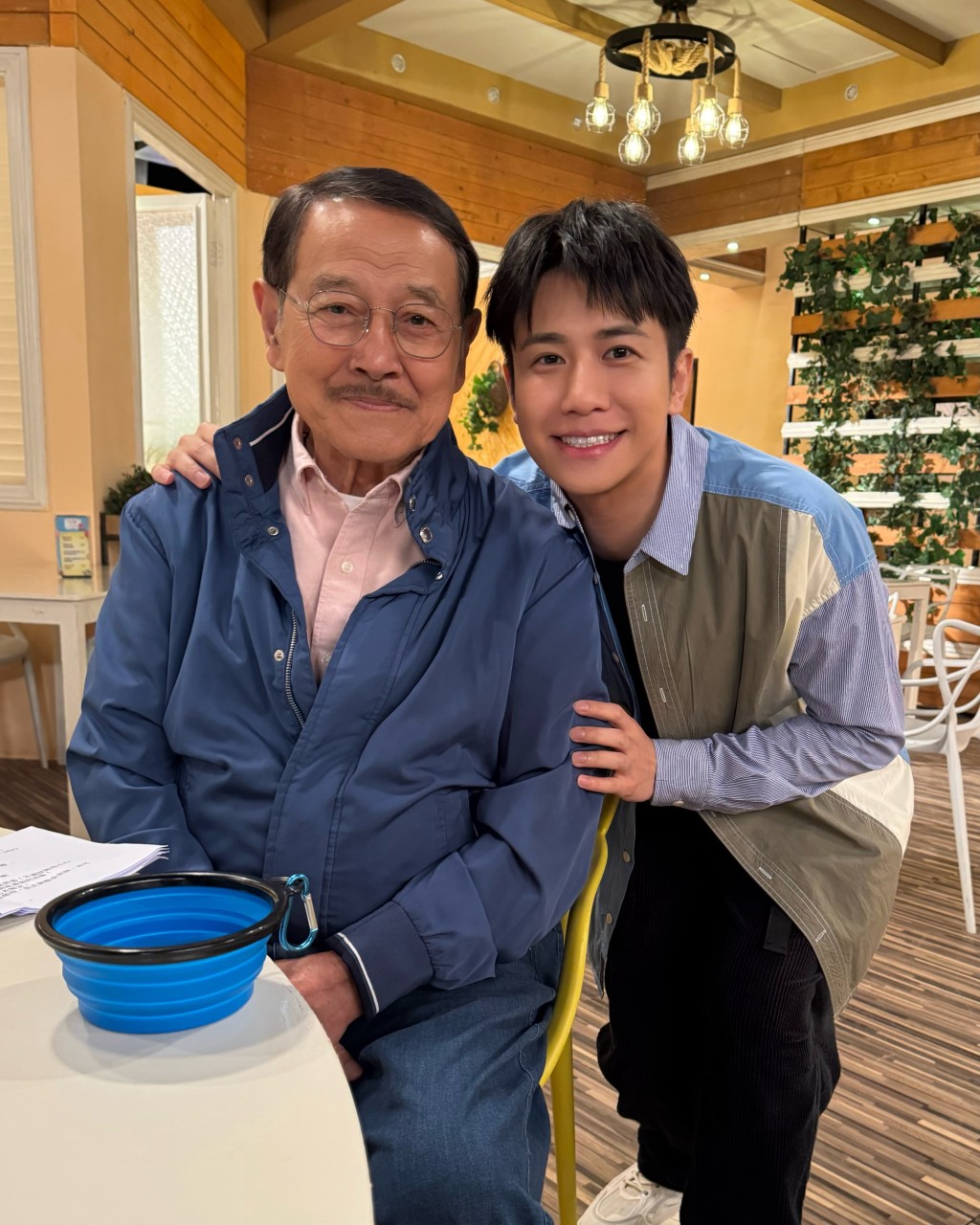 黃浩霆曾於《愛回家之開心速遞》中演出。