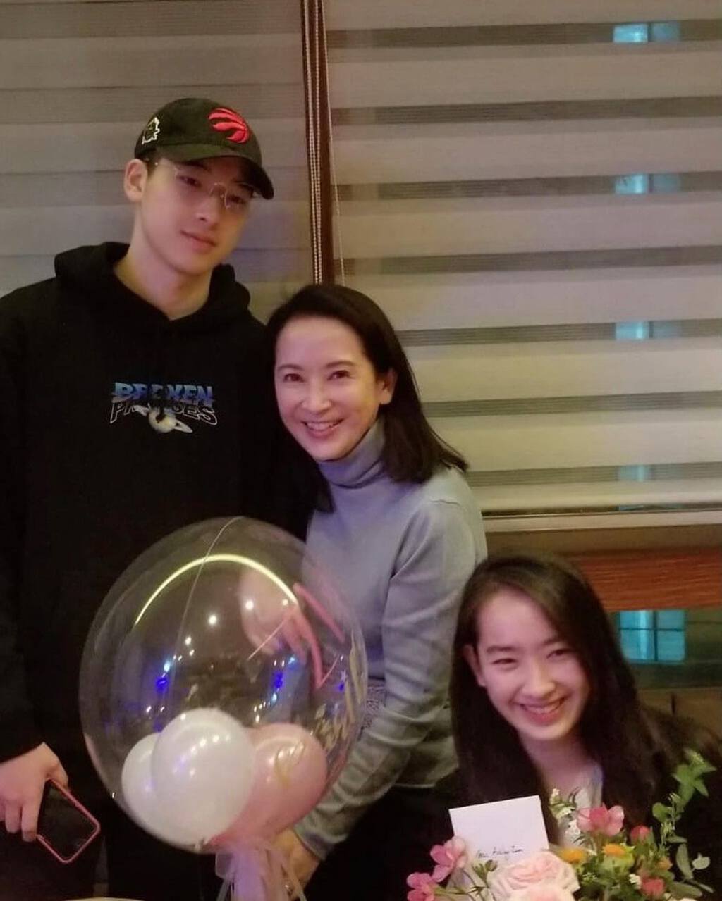 龔慈恩的一對子女皆是學霸。