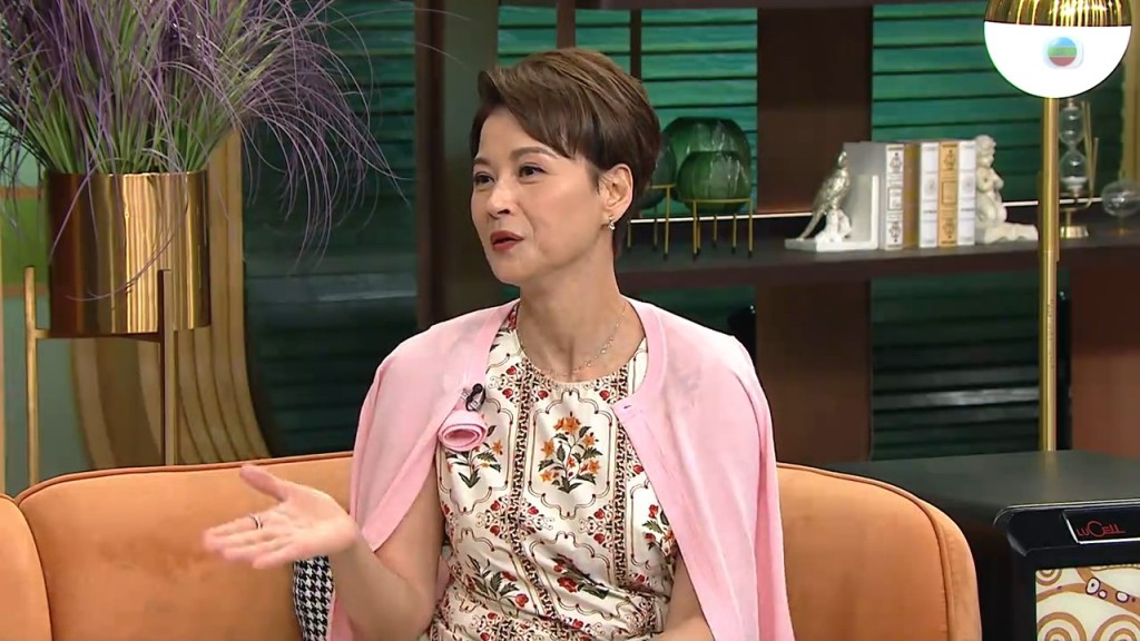 黎燕珊表示拍拖獲得子女支持。